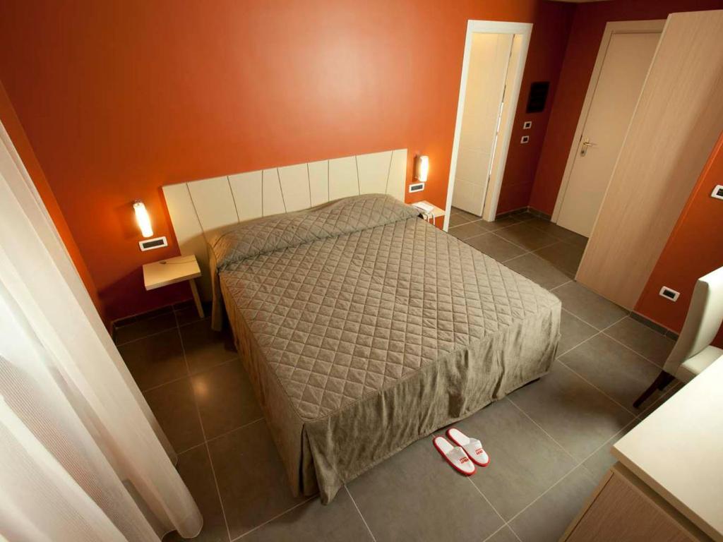 Rolling Hotel Casoria Quarto foto